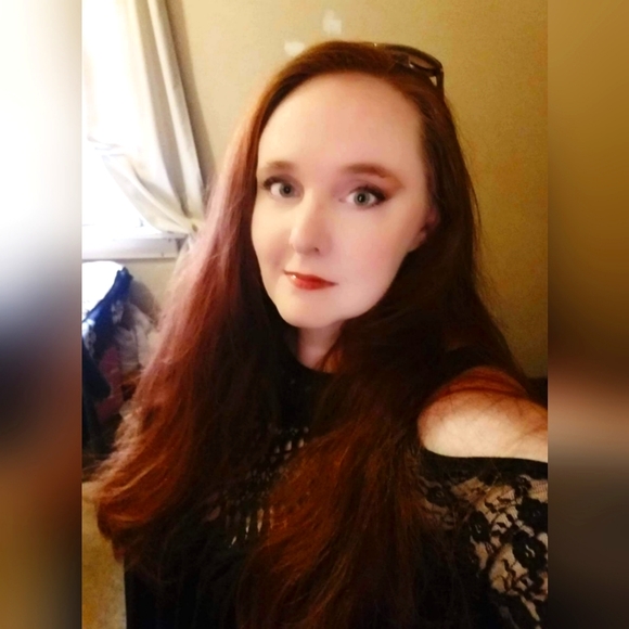 Meet your Posher, Dori - Picture 1 of 6